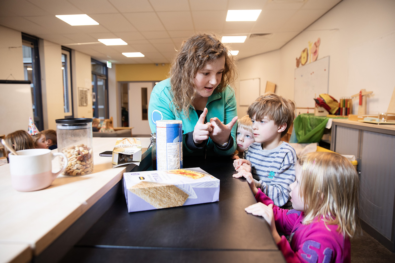 Medewerkersverhalen-Esther-Lena-IMG_7599lr.jpg